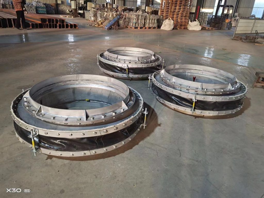 Fabric expansion joint designed for flexible sealing and vibration absorption in industrial piping systems.